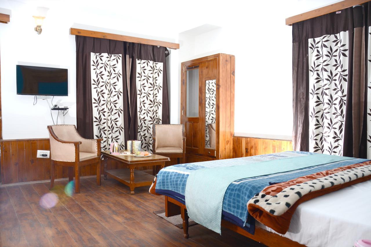 Hotel Rajhans Manali Eksteriør bilde