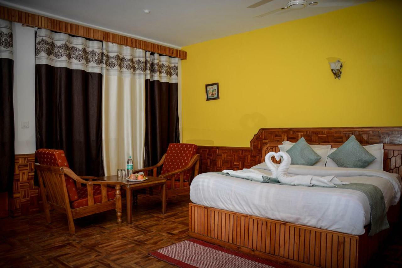 Hotel Rajhans Manali Eksteriør bilde